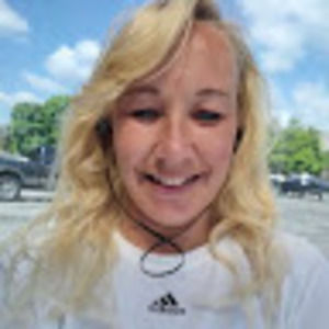 Meet your Posher, Una